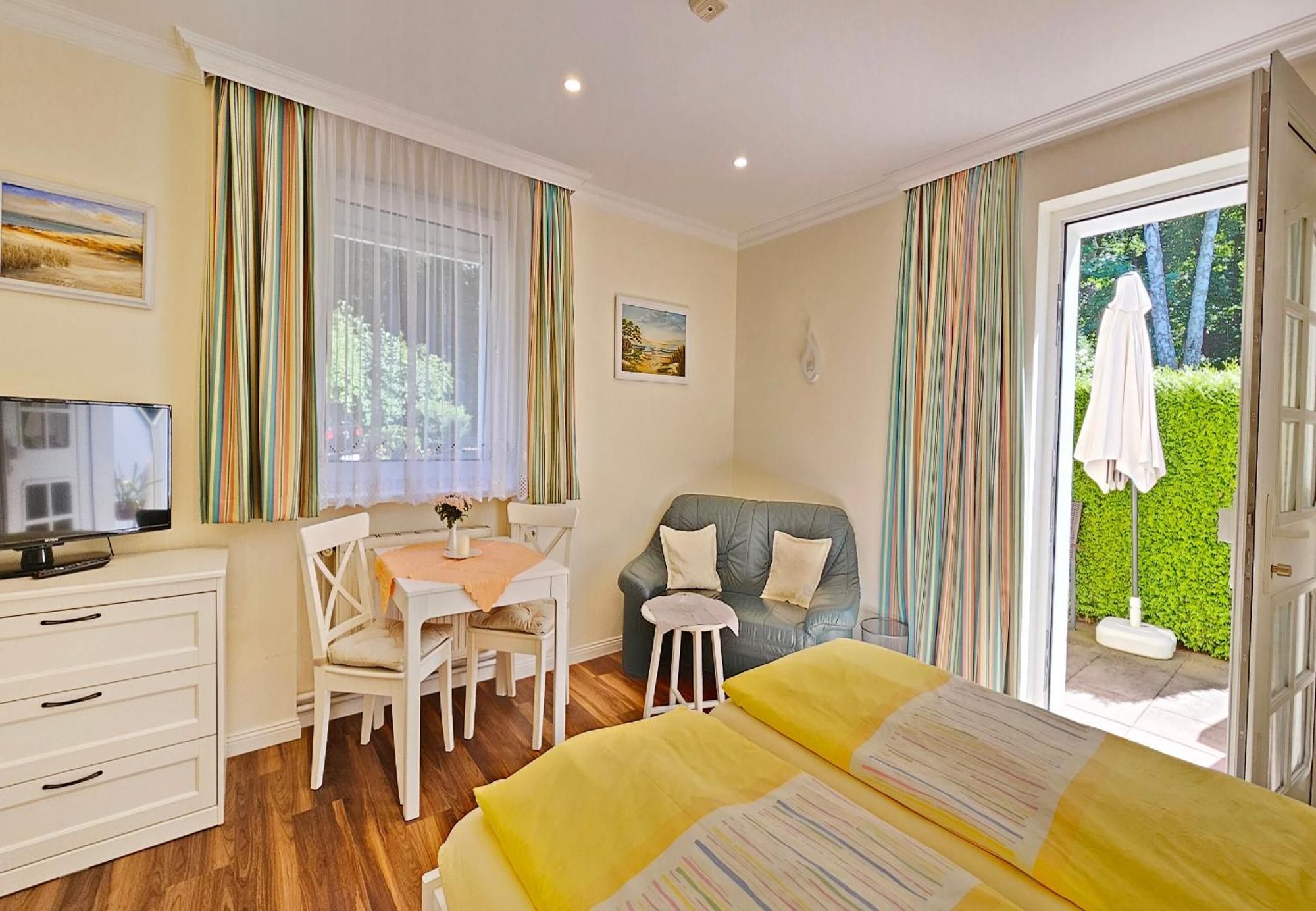 Haus Am Wald Apartment Heringsdorf  Bagian luar foto